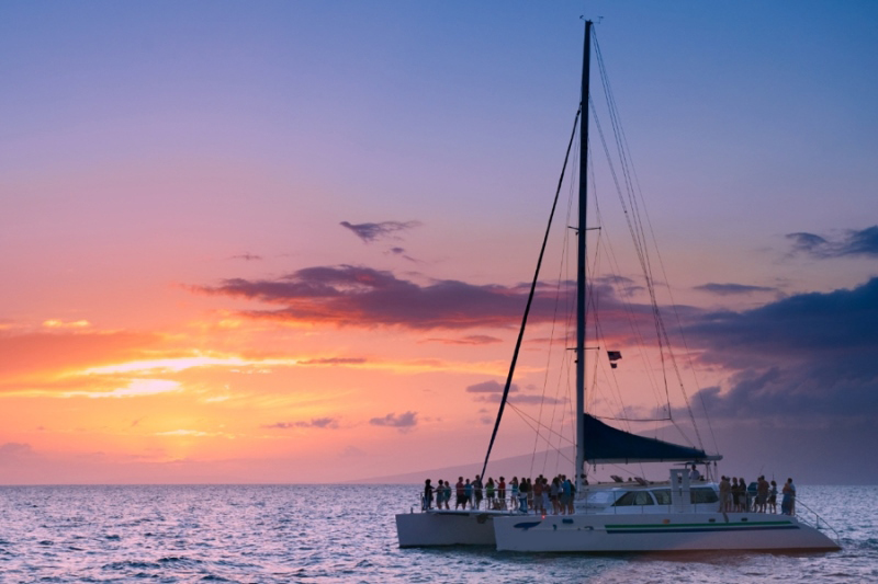 Sunset Sail from Kaanapali with Save on Maui Stardust Hawaii