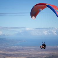 Hawaii Paragliding Tour